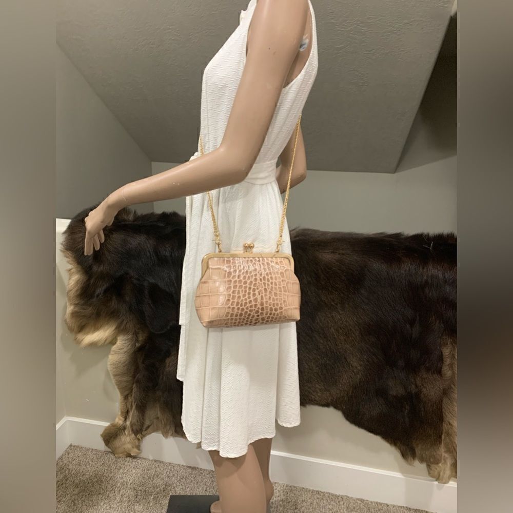 Handmade Genuine Leather Croc-Embossed Kisslock Clutch/Shoulder bag/Crossbody - Picture 8 of 16